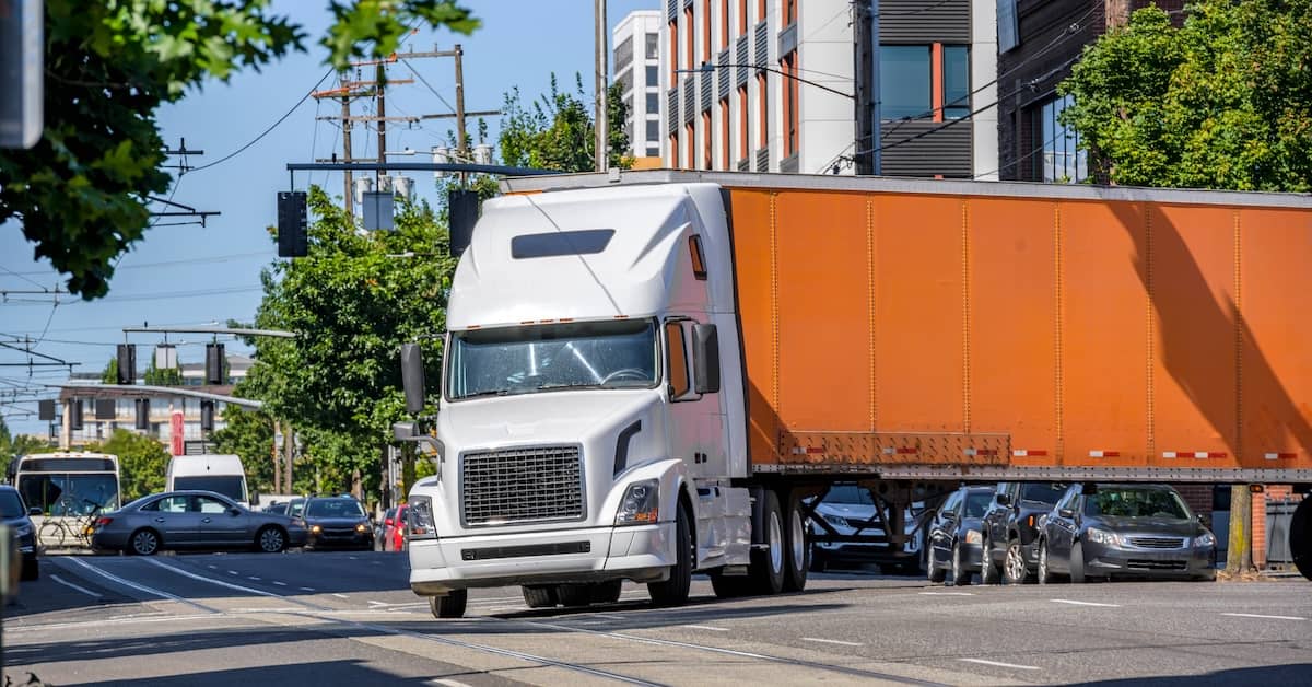 Rogers 18-wheeler accident lawyer | Oliver Law Firm
